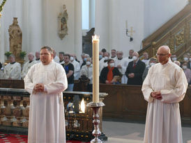 Diakonenweihe im Fuldaer Dom (Foto: Karl-Franz Thiede)
